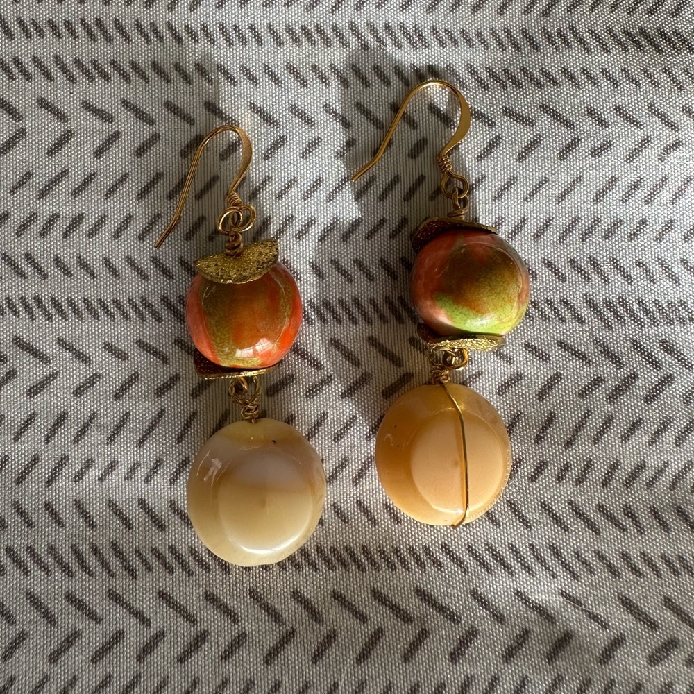 Gold color pop earrings